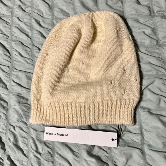 MOLLY GODDARD Cream Knit Hat. Lambs wool, made in Scotland. - Picture 2 of 3